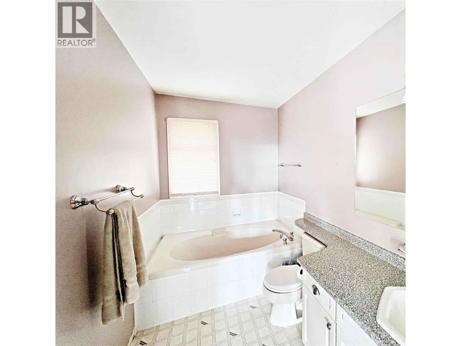 5621 Harrington Court, Peachland, British Columbia  V0H 1X4 - Photo 21 - 10373084