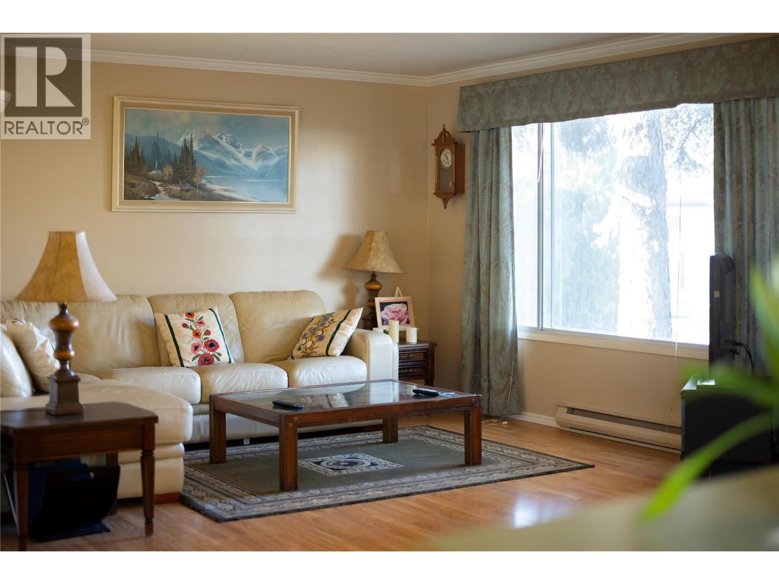 1607 45 Street, Vernon, British Columbia  V1T 7P9 - Photo 3 - 10373045