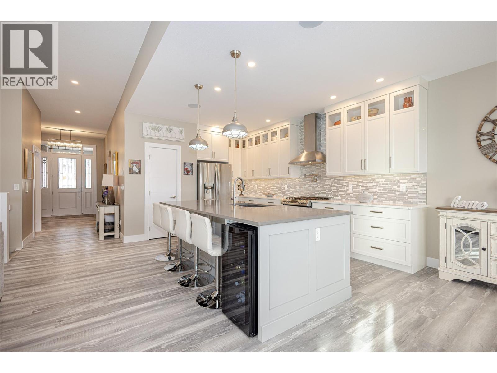 1077 Loseth Drive, Kelowna, British Columbia  V1P 0A1 - Photo 11 - 10373108