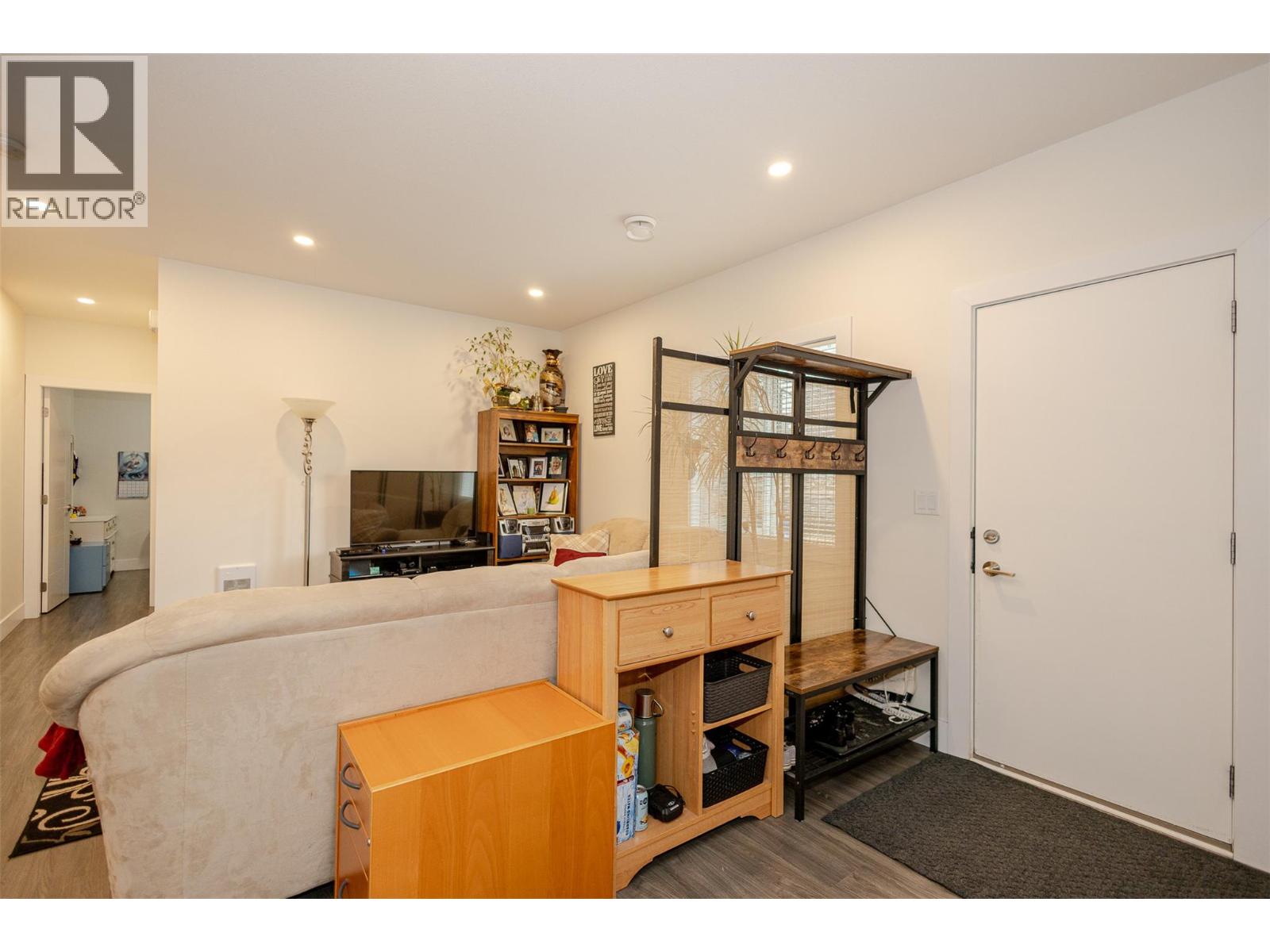 1077 Loseth Drive, Kelowna, British Columbia  V1P 0A1 - Photo 55 - 10373108