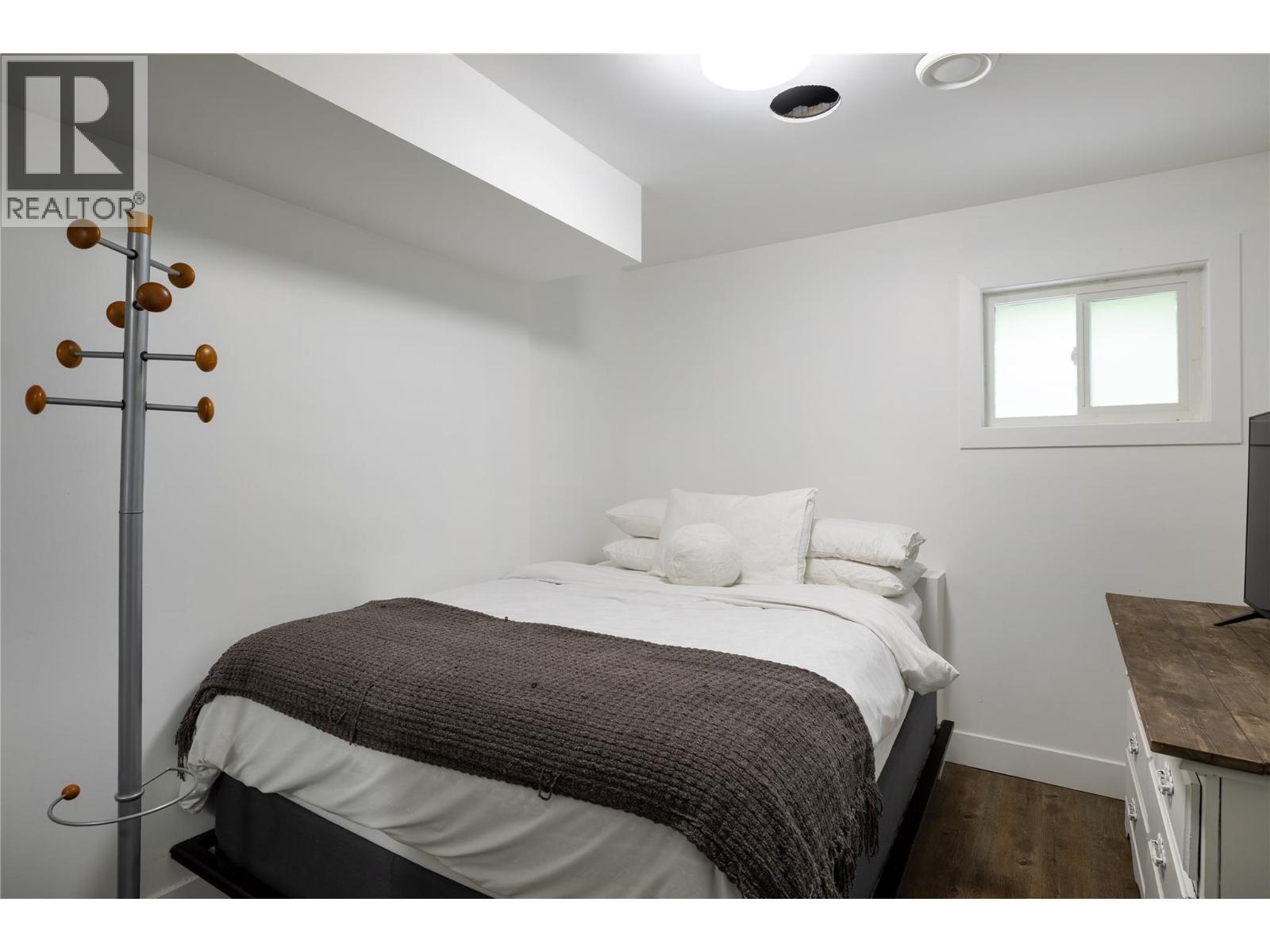 4265 Lakeshore Road, Kelowna, British Columbia  V1W 1W2 - Photo 27 - 10373099