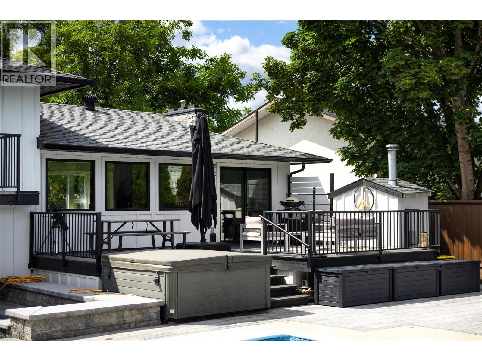 4265 Lakeshore Road, Kelowna, British Columbia  V1W 1W2 - Photo 31 - 10373099