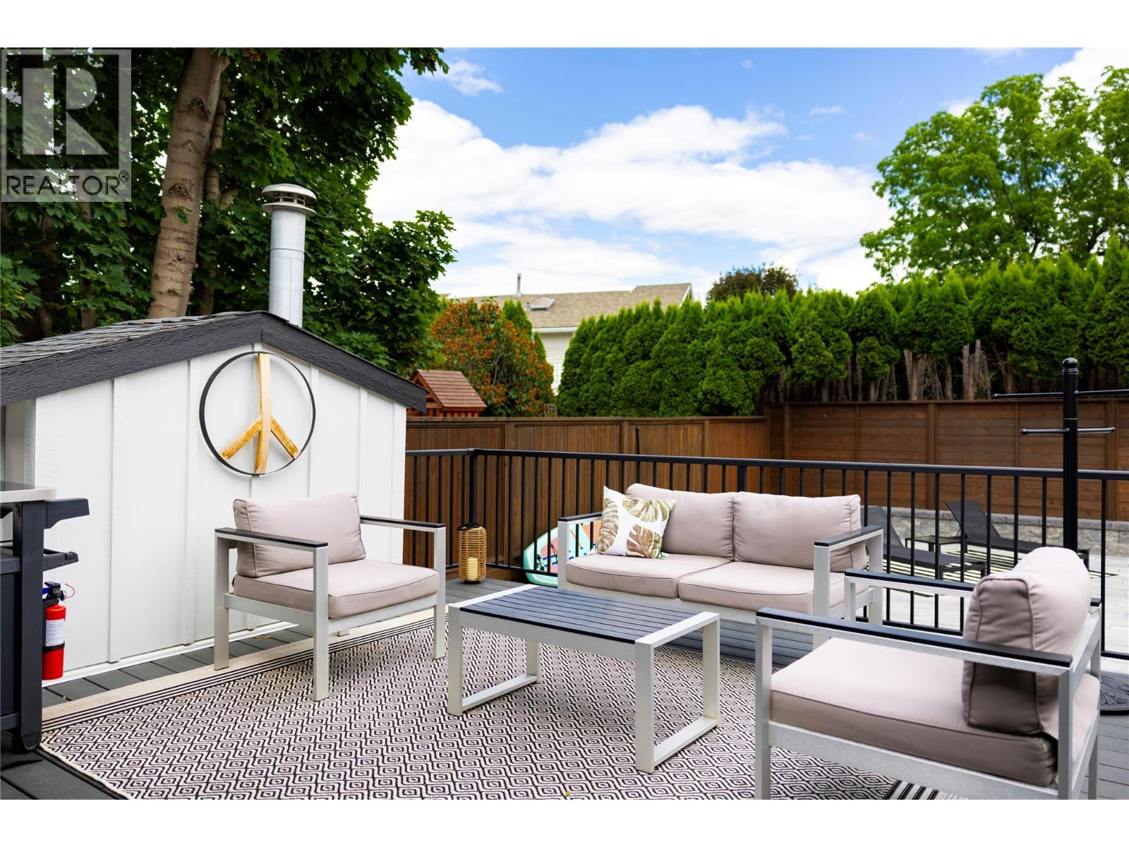 4265 Lakeshore Road, Kelowna, British Columbia  V1W 1W2 - Photo 33 - 10373099