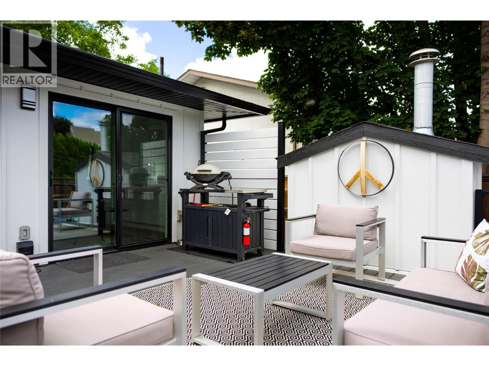 4265 Lakeshore Road, Kelowna, British Columbia  V1W 1W2 - Photo 34 - 10373099
