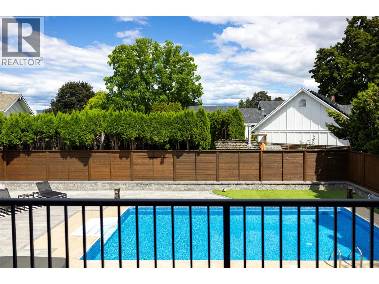 4265 Lakeshore Road, Kelowna, British Columbia  V1W 1W2 - Photo 53 - 10373099