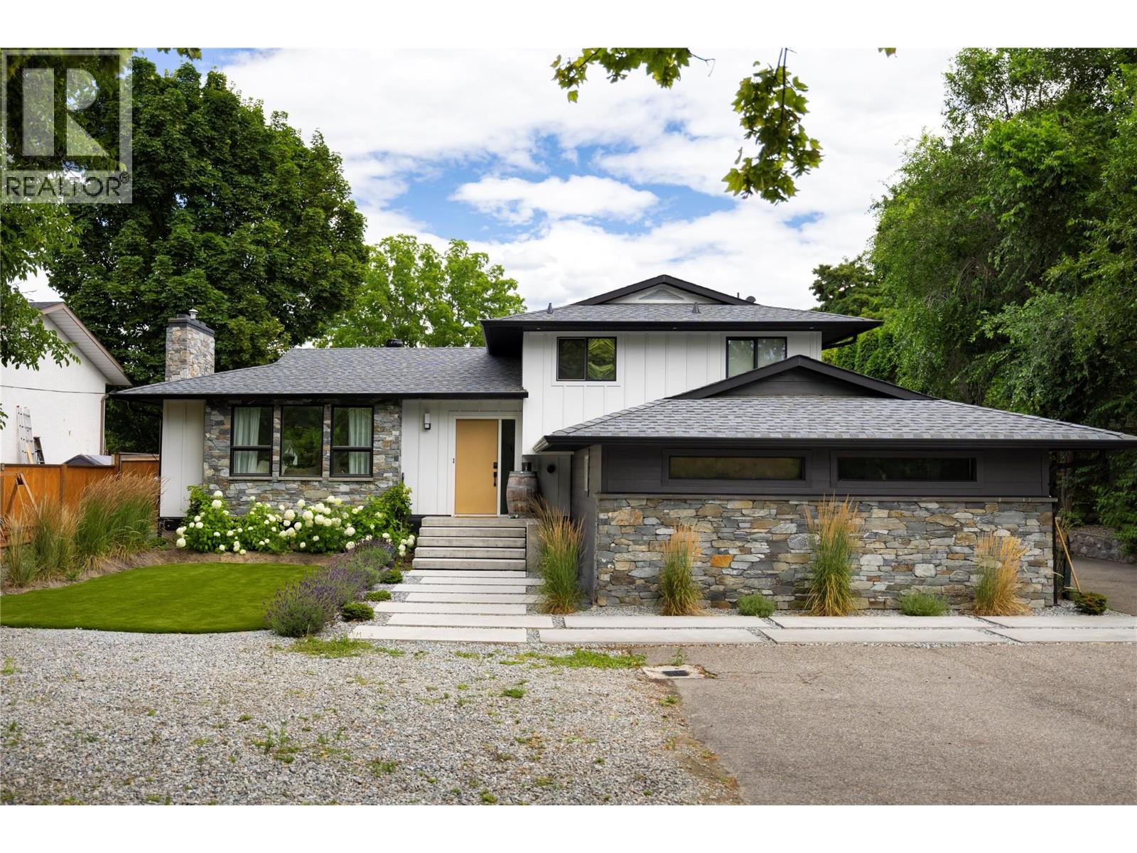 4265 Lakeshore Road, Kelowna, British Columbia  V1W 1W2 - Photo 60 - 10373099