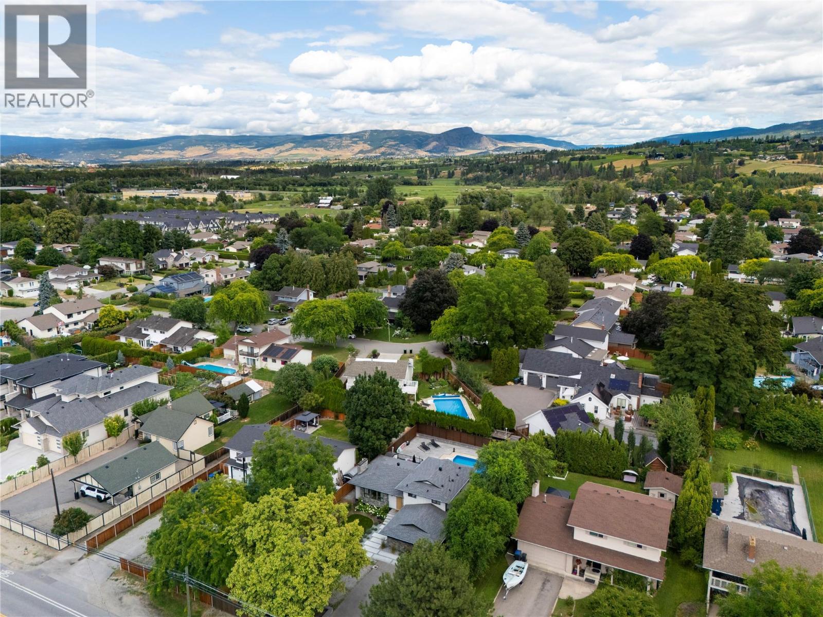 4265 Lakeshore Road, Kelowna, British Columbia  V1W 1W2 - Photo 81 - 10373099