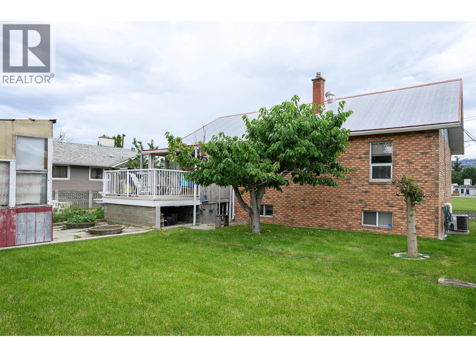 307 Holly Avenue, Kamloops, British Columbia  V2B 1M2 - Photo 10 - 10373115