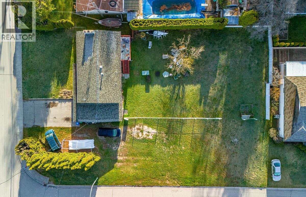 1007 Lanfranco Road, Kelowna, British Columbia  V1W 3X2 - Photo 1 - 10373131
