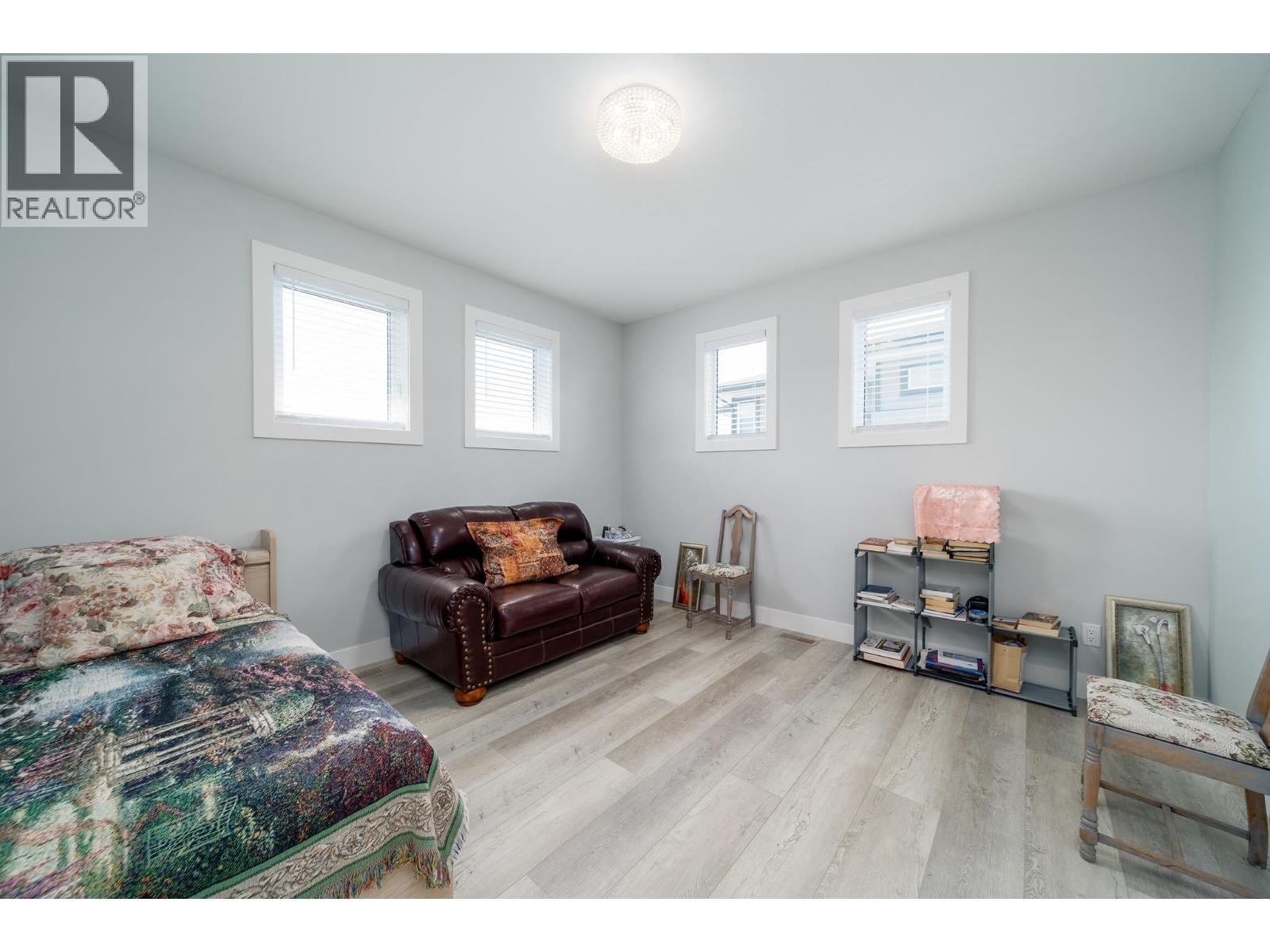 540 Barra Lane, Kelowna, British Columbia  V1P 1T1 - Photo 35 - 10373149