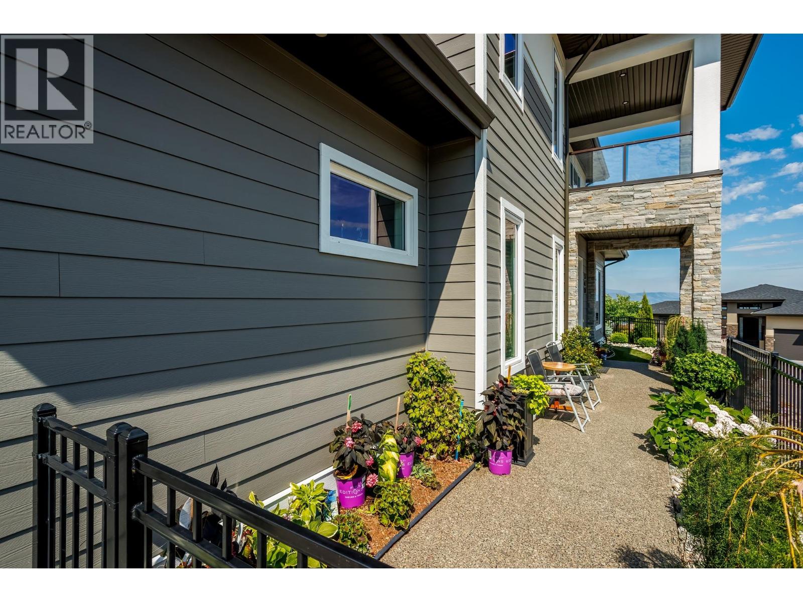 540 Barra Lane, Kelowna, British Columbia  V1P 1T1 - Photo 5 - 10373149