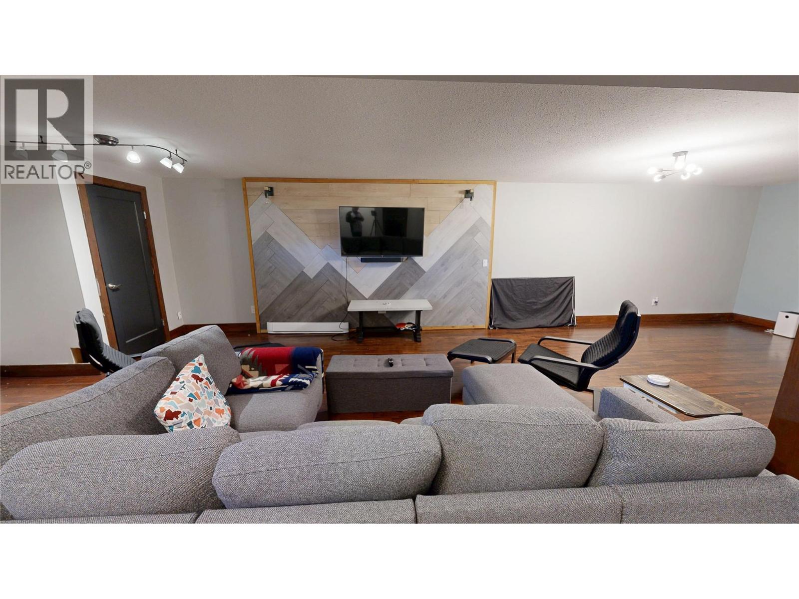6891 Columbia Ridge Drive, Fairmont Hot Springs, British Columbia  V0B 1L2 - Photo 24 - 10373142