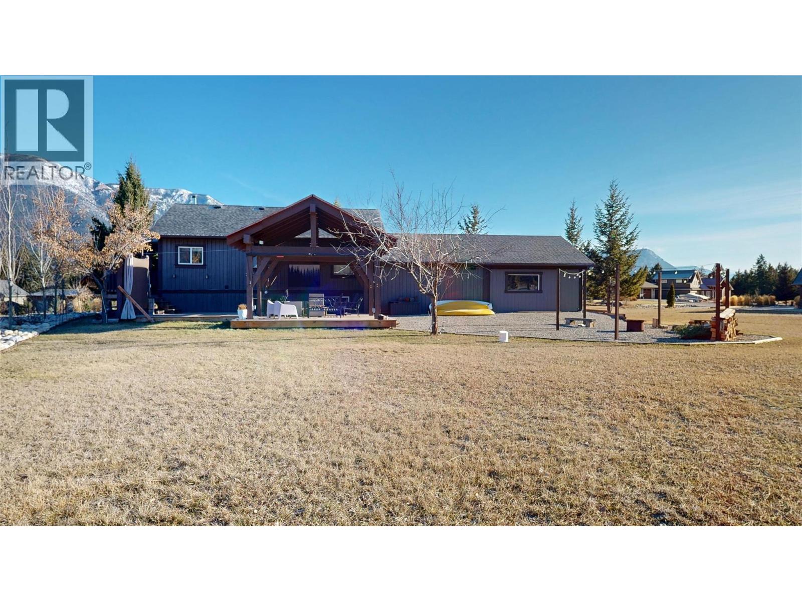 6891 Columbia Ridge Drive, Fairmont Hot Springs, British Columbia  V0B 1L2 - Photo 3 - 10373142