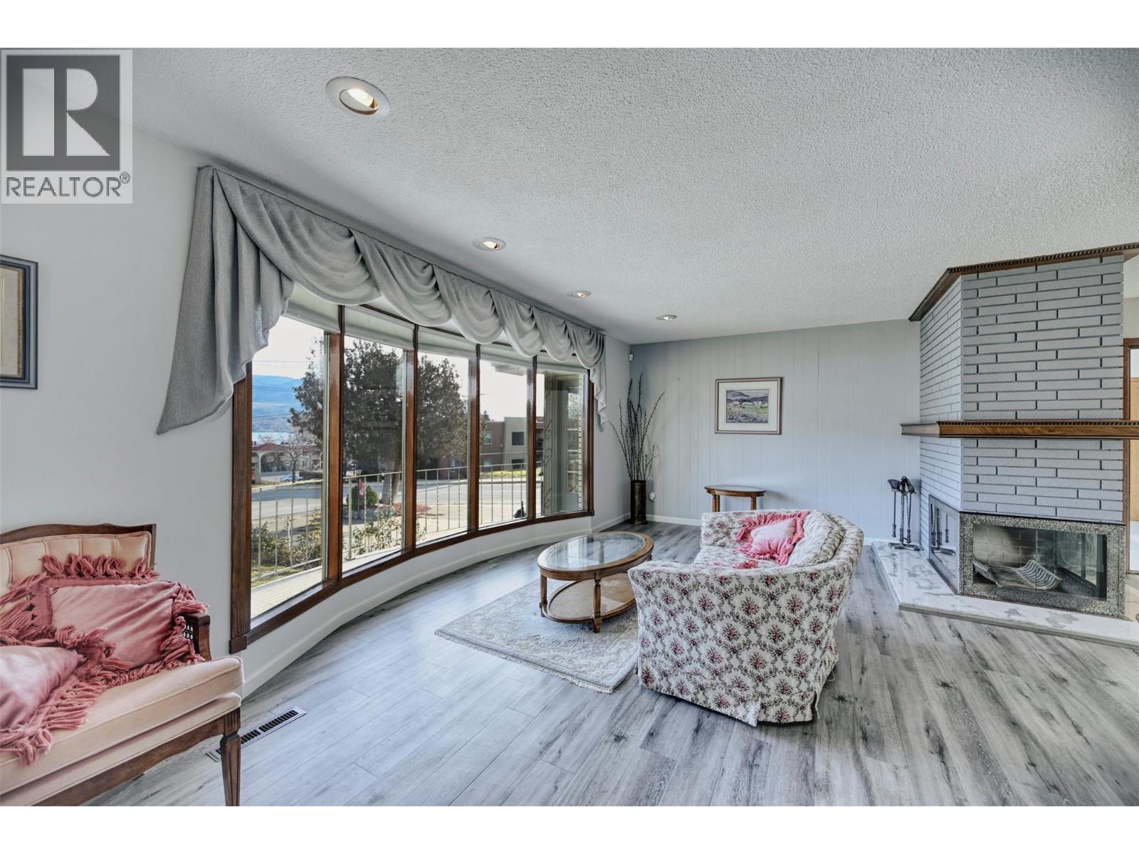 2 Quail Place, Osoyoos, British Columbia  V0H 1V1 - Photo 12 - 10373130