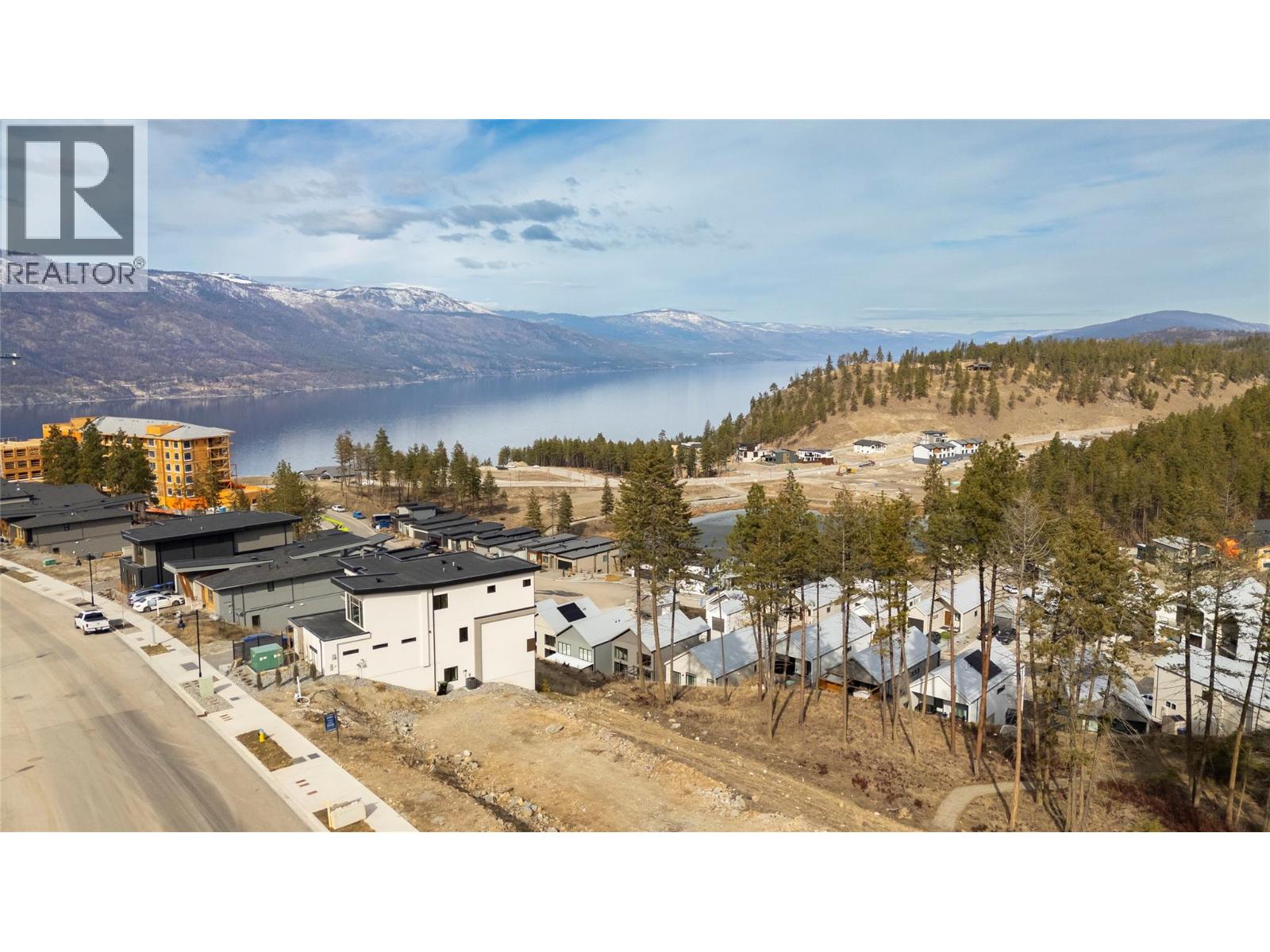 3165 Hilltown Drive, kelowna, British Columbia