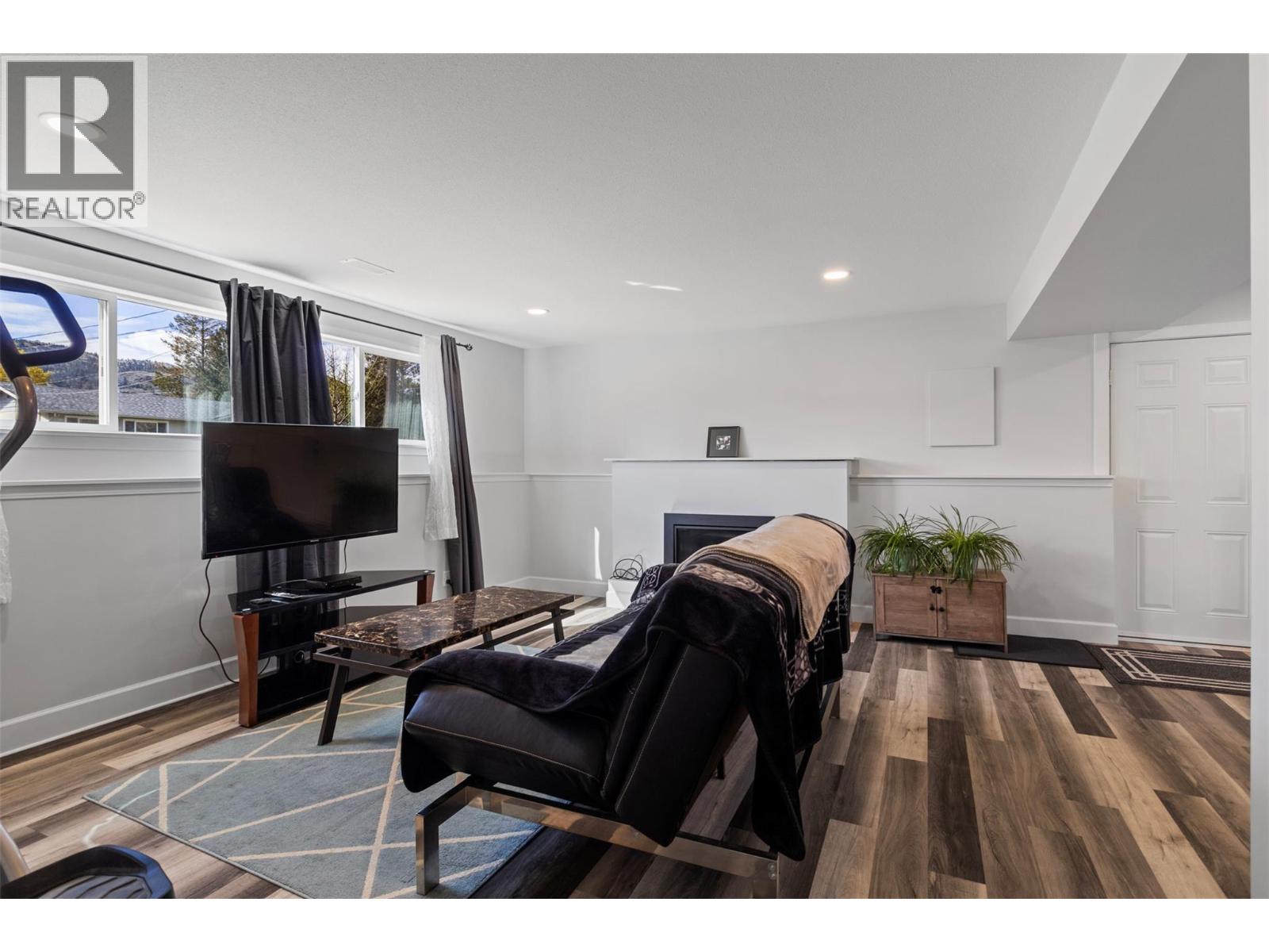 689 Valdes Drive, Kamloops, British Columbia  V2B 5J1 - Photo 28 - 10372645