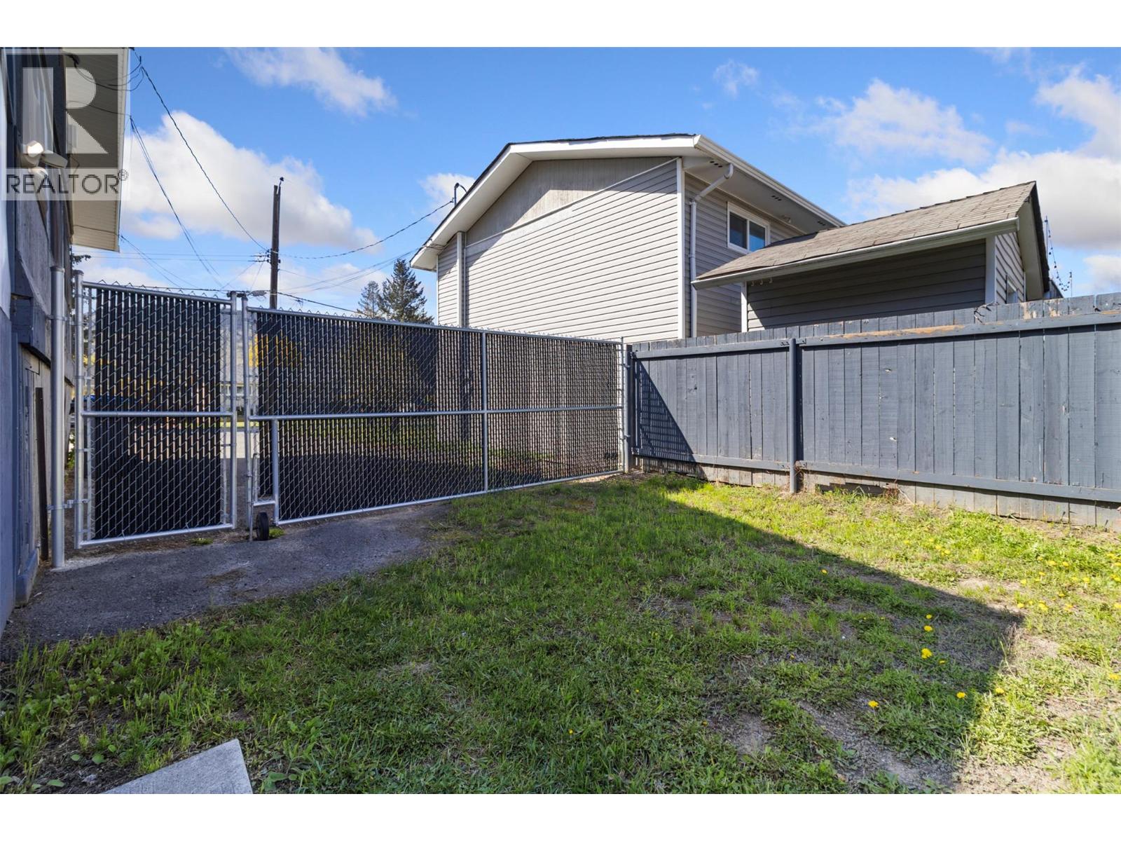689 Valdes Drive, Kamloops, British Columbia  V2B 5J1 - Photo 34 - 10372645