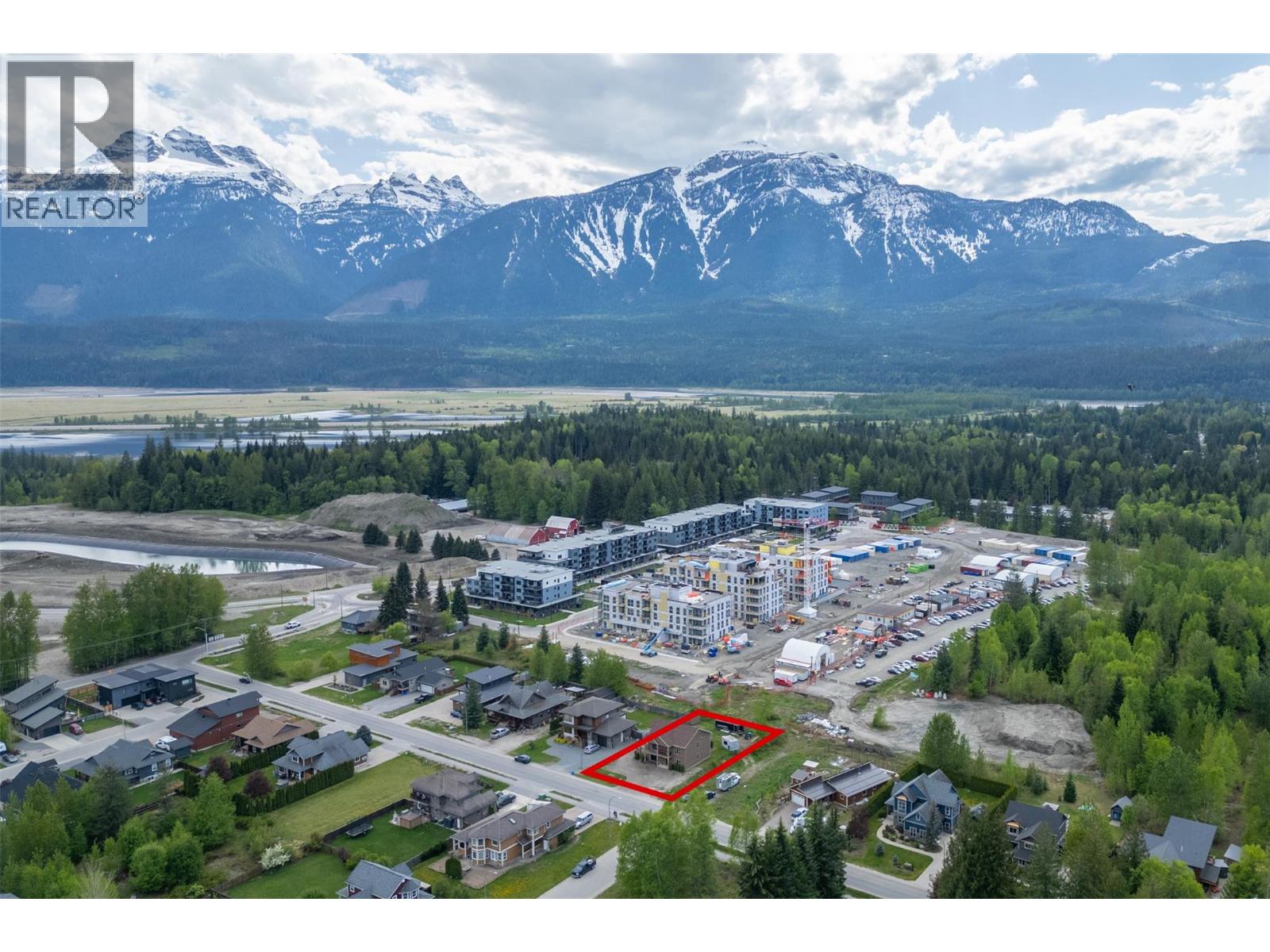 1905 Hay Road, Revelstoke, British Columbia  V0E 2S1 - Photo 30 - 10373079