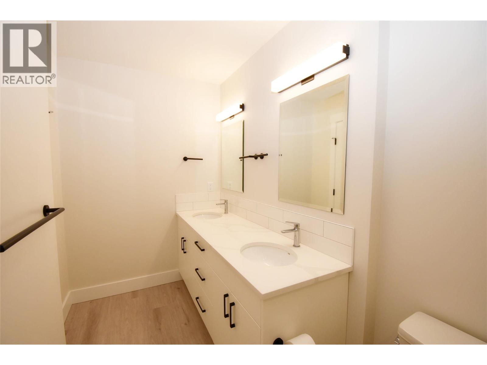 1999 15 Avenue Unit# # 30, Vernon, British Columbia  V1T 9R4 - Photo 52 - 10372921