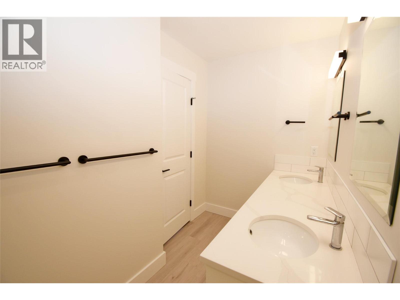 1999 15 Avenue Unit# # 30, Vernon, British Columbia  V1T 9R4 - Photo 53 - 10372921
