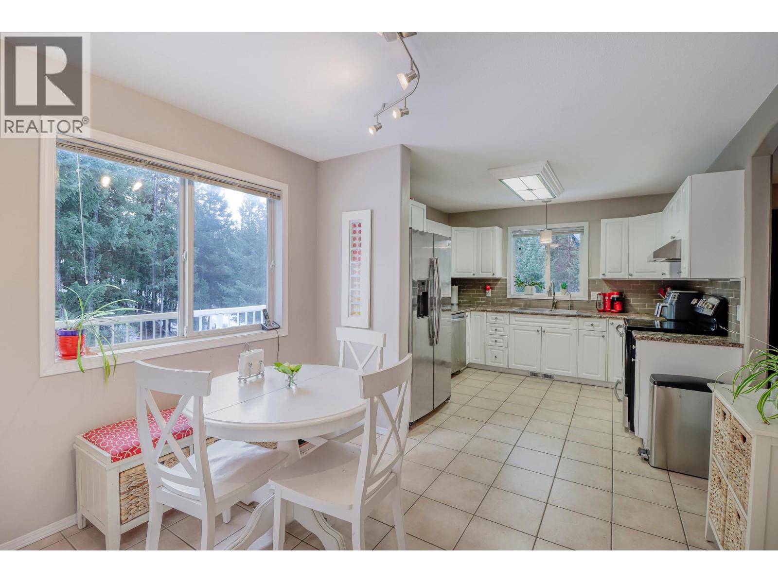 2009 Harris Road, Cranbrook, British Columbia  V1C 6V3 - Photo 18 - 10372816