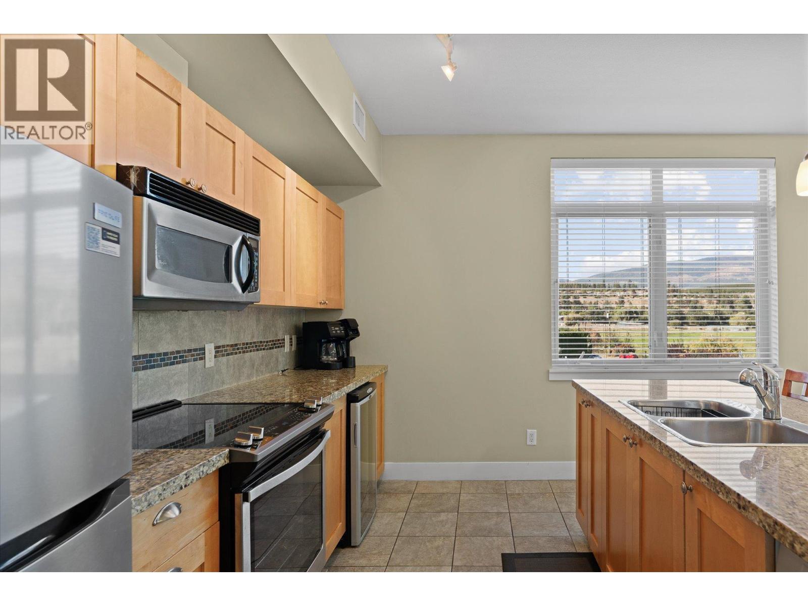 4205 Gellatly Road Unit# 301, West Kelowna, British Columbia  V4T 2K2 - Photo 12 - 10373073