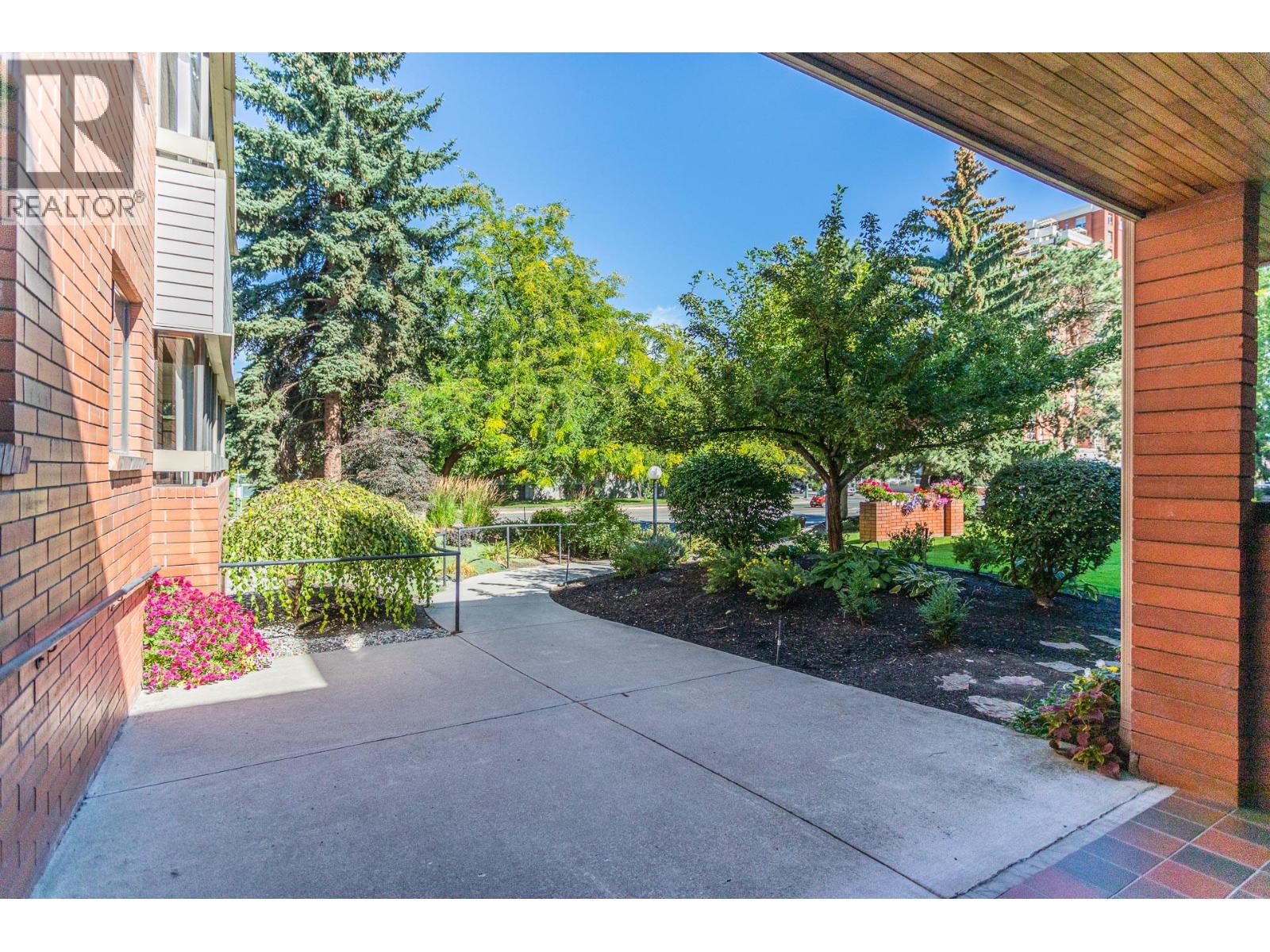 1075 Bernard Avenue Unit# 308, Kelowna, British Columbia  V1Y 6P7 - Photo 32 - 10371557