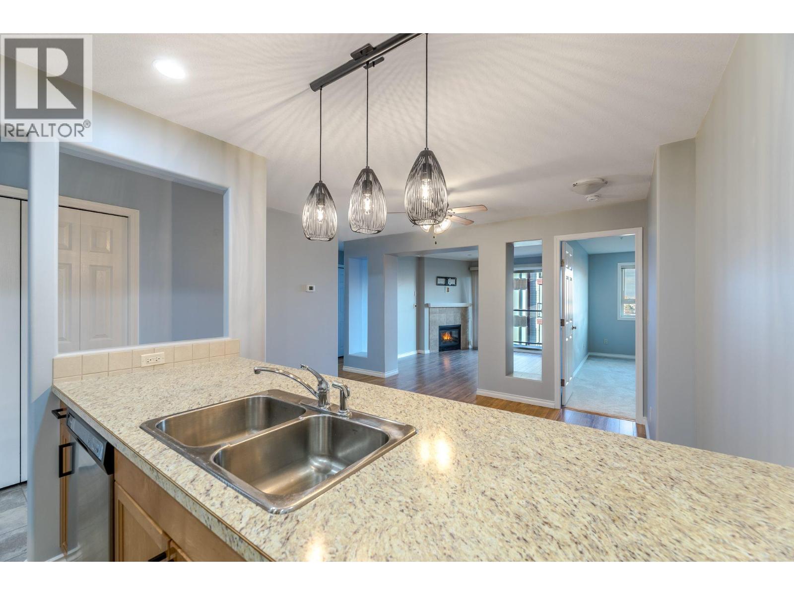 2125 Atkinson Street Unit# 704, Penticton, British Columbia  V2A 9E6 - Photo 5 - 10373068