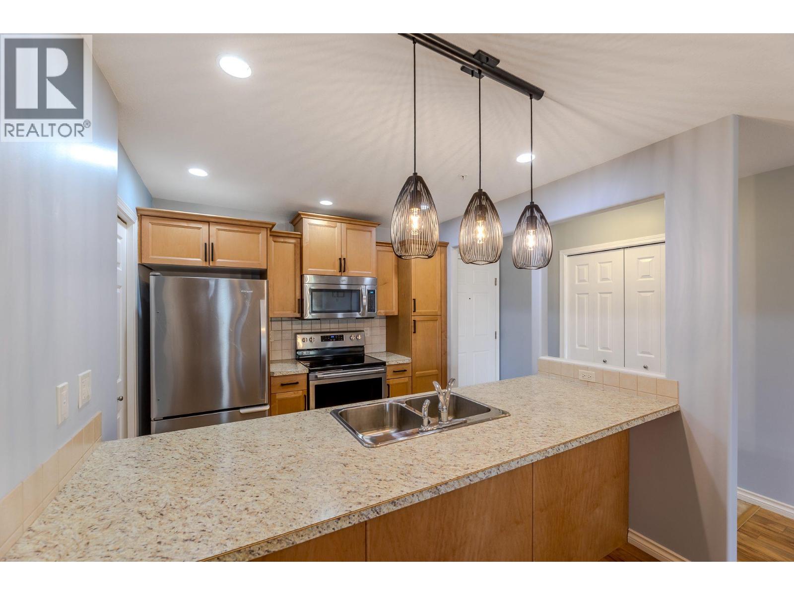 2125 Atkinson Street Unit# 704, Penticton, British Columbia  V2A 9E6 - Photo 6 - 10373068