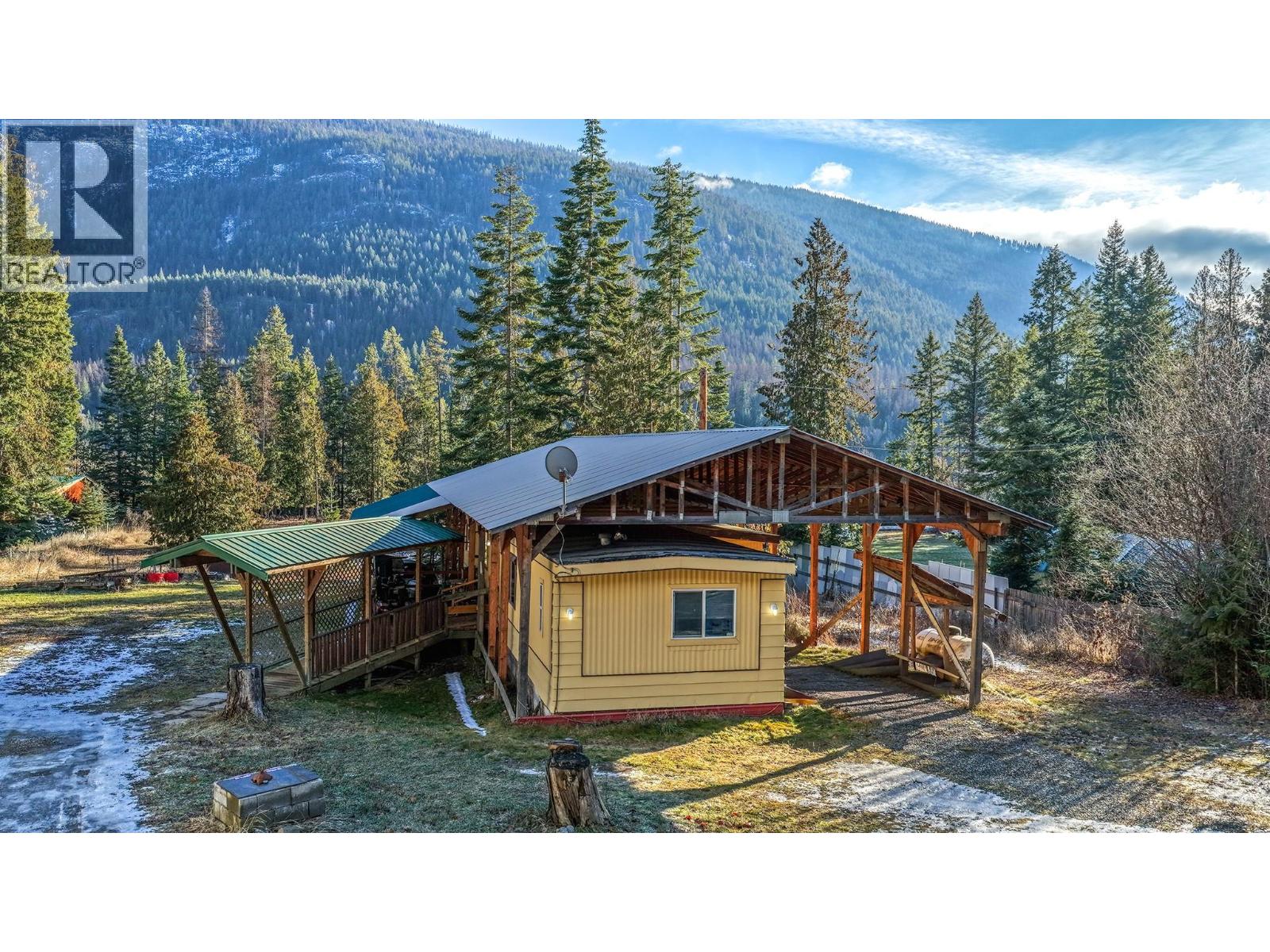 4717 Goat River North Road, Arrow Creek, British Columbia  V0B 1G9 - Photo 23 - 10373077