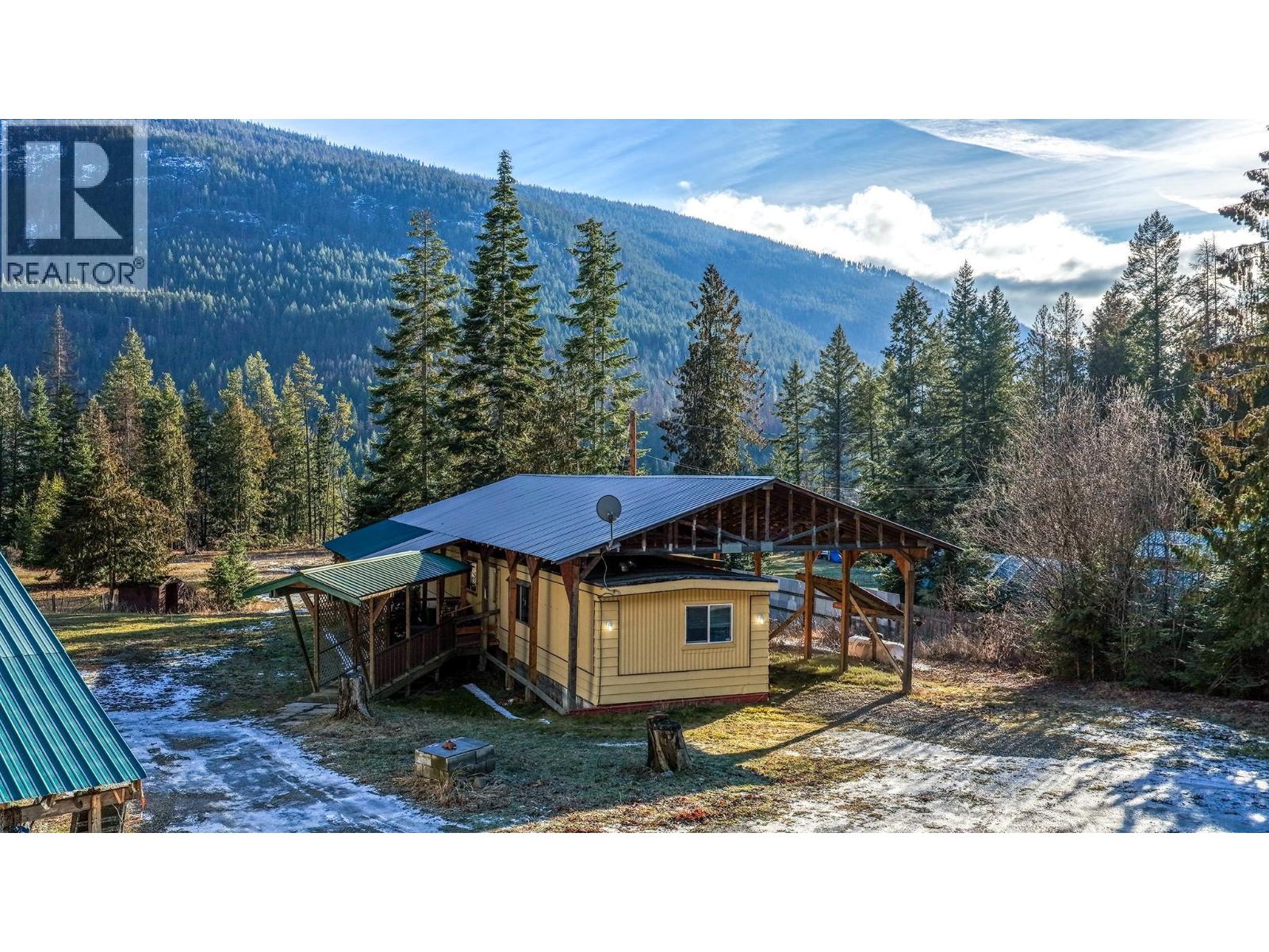 4717 Goat River North Road, Arrow Creek, British Columbia  V0B 1G9 - Photo 3 - 10373077