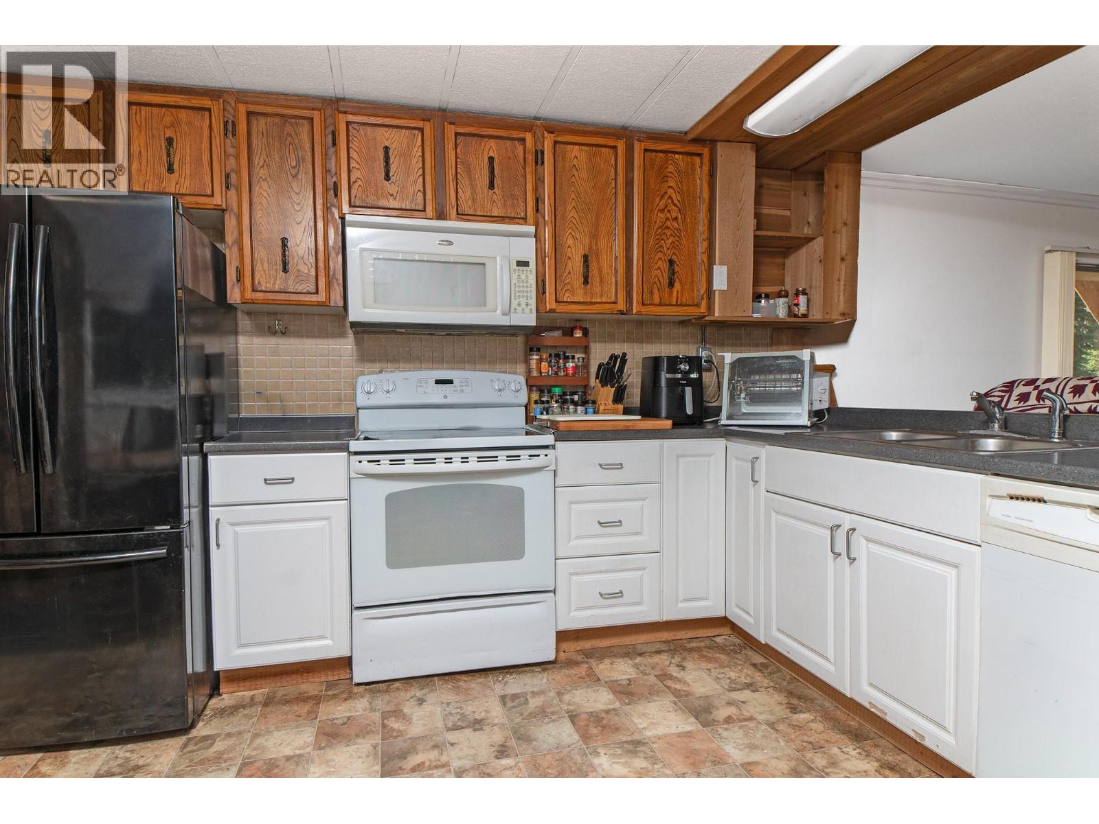 4717 Goat River North Road, Arrow Creek, British Columbia  V0B 1G9 - Photo 5 - 10373077