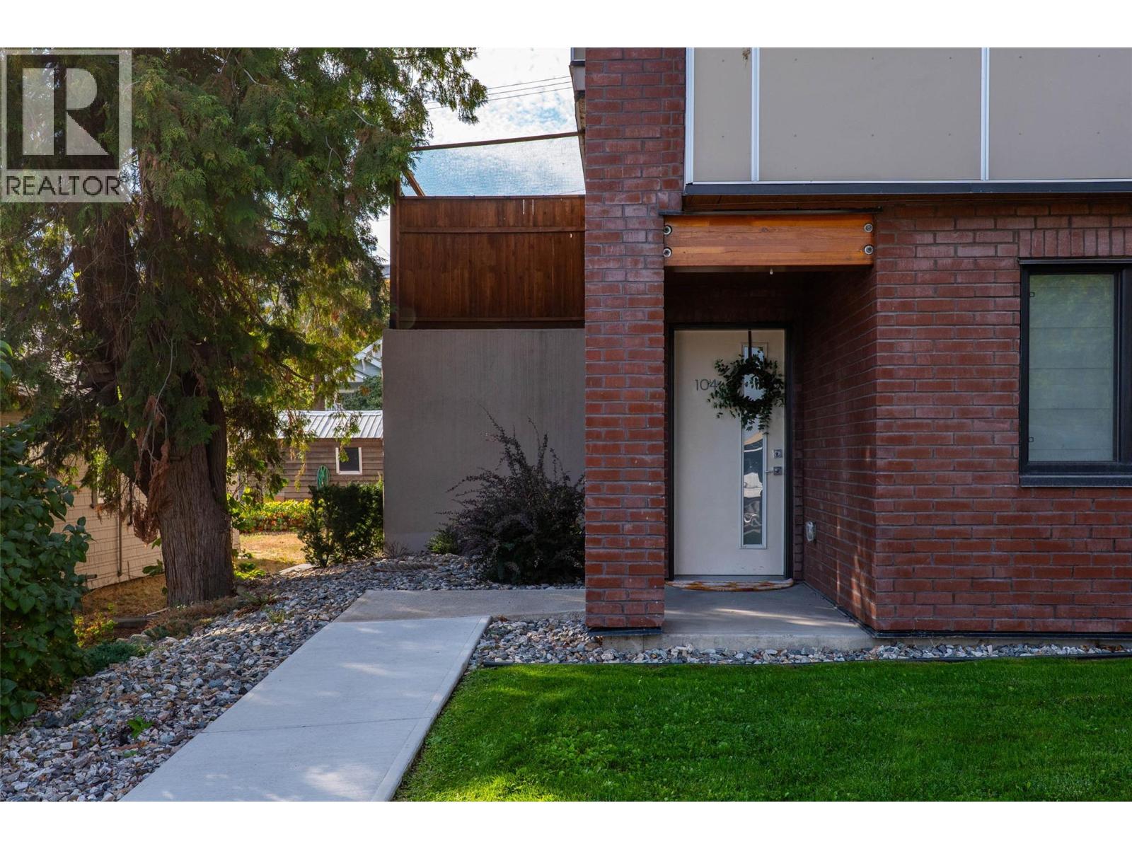 227 Battle Street Unit# 104, Kamloops, British Columbia  V2C 2L3 - Photo 3 - 10372686