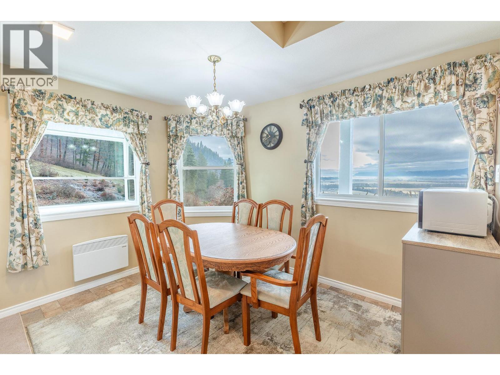 5650 Bathie Road, Wynndel, British Columbia  V0B 2N2 - Photo 8 - 10373165