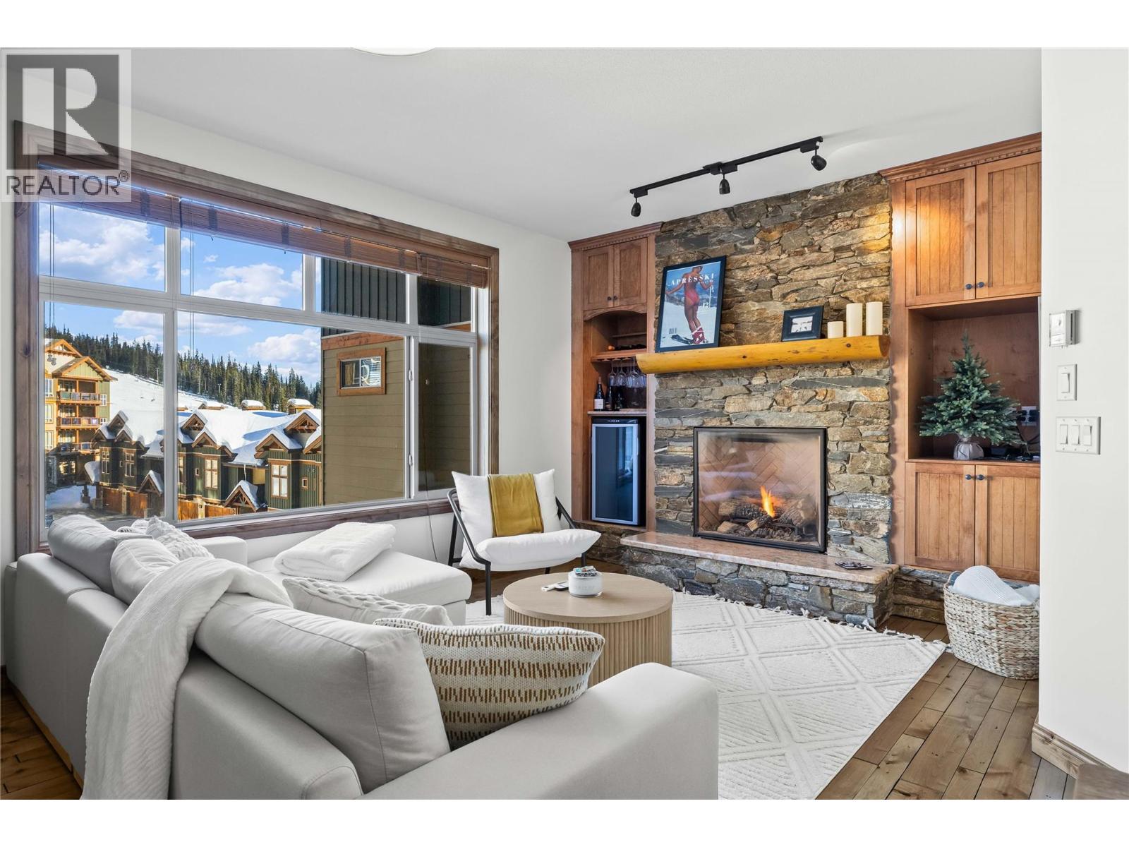 7700 Porcupine Road Unit# 401, Big White, British Columbia  V1P 1P3 - Photo 2 - 10373177