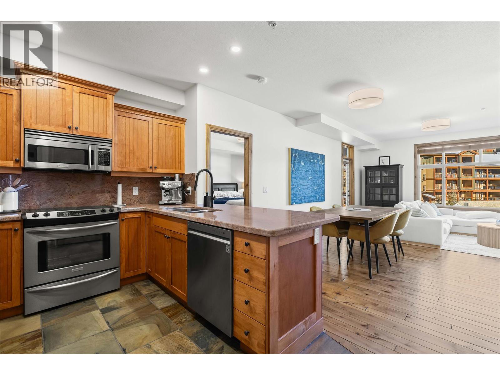 7700 Porcupine Road Unit# 401, Big White, British Columbia  V1P 1P3 - Photo 8 - 10373177