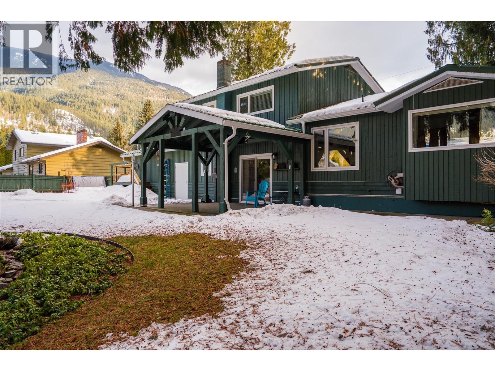 1674 Dogwood Drive, Revelstoke, British Columbia  V0E 2S1 - Photo 39 - 10372844