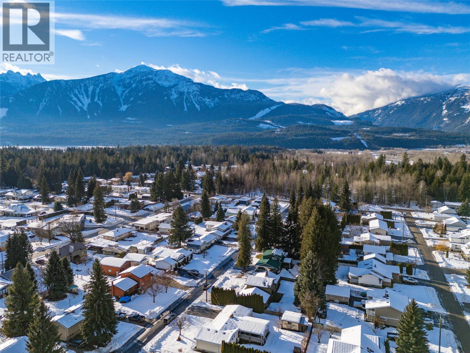 1674 Dogwood Drive, Revelstoke, British Columbia  V0E 2S1 - Photo 46 - 10372844