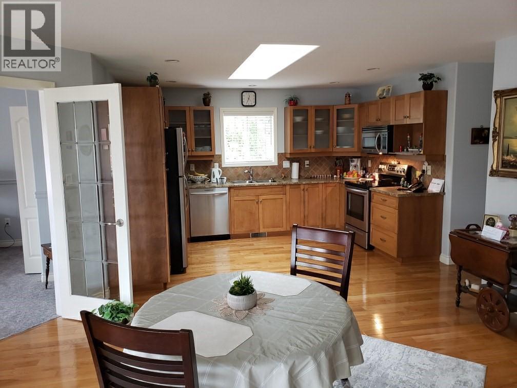 440 Ridge Place, Penticton, British Columbia  V2A 8N7 - Photo 7 - 10373096