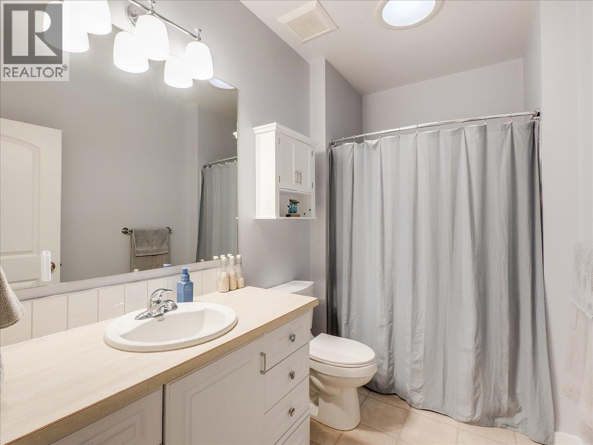 8480 Highway 22a, Trail, British Columbia  V1R 4W8 - Photo 32 - 10373003