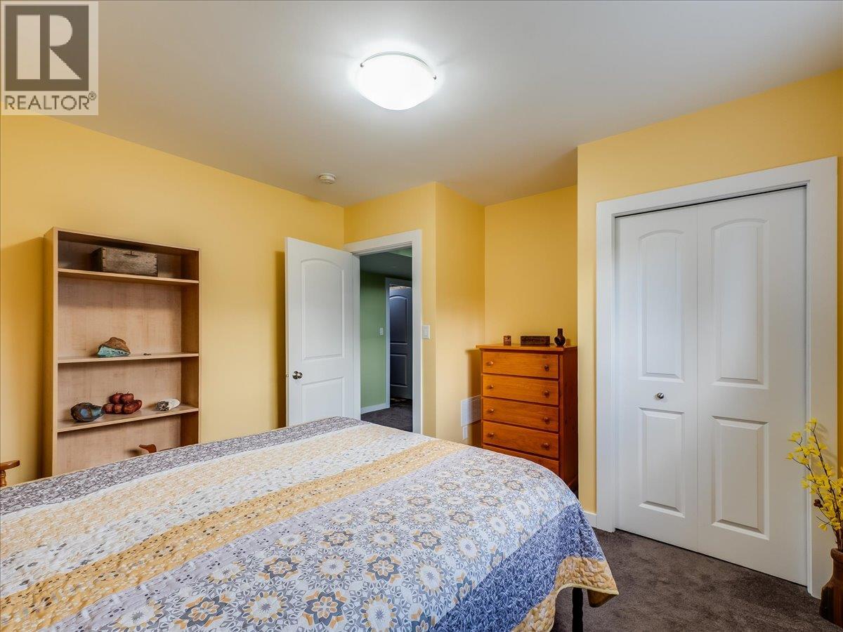 8480 Highway 22a, Trail, British Columbia  V1R 4W8 - Photo 36 - 10373003