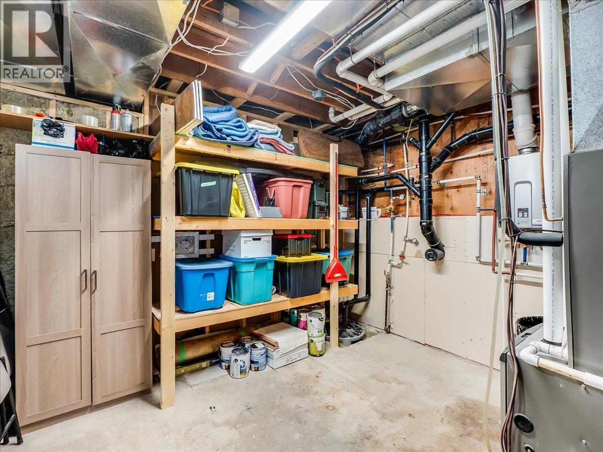 8480 Highway 22a, Trail, British Columbia  V1R 4W8 - Photo 49 - 10373003