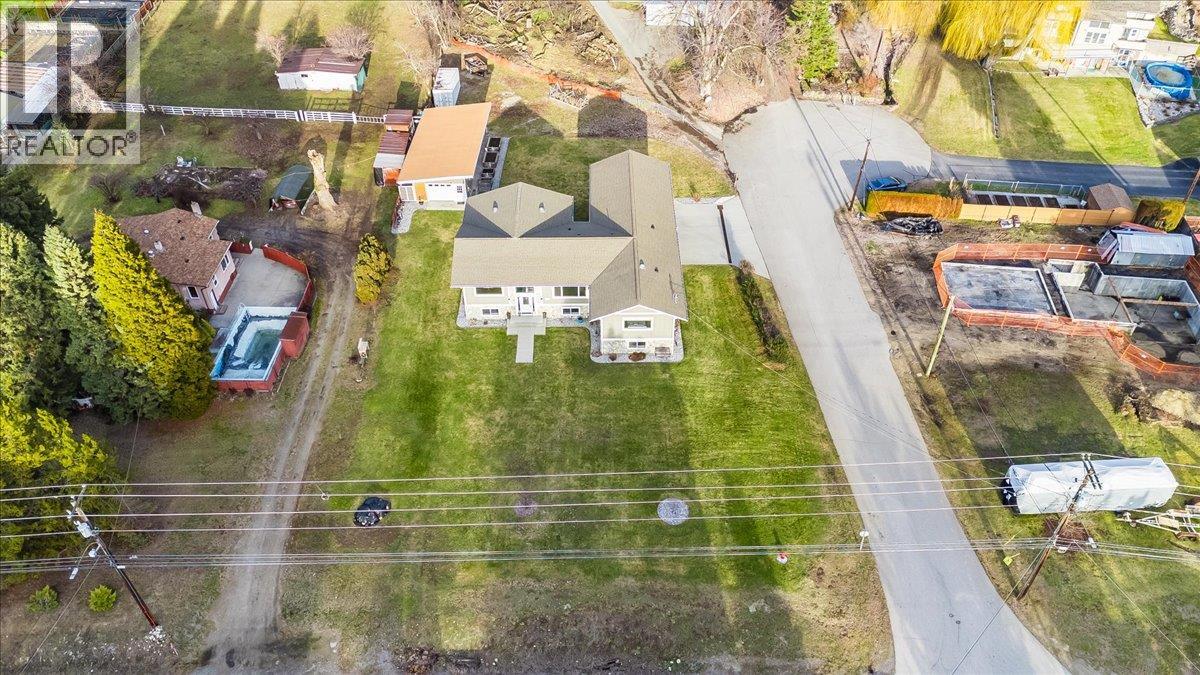 8480 Highway 22a, Trail, British Columbia  V1R 4W8 - Photo 68 - 10373003