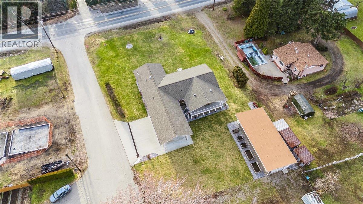 8480 Highway 22a, Trail, British Columbia  V1R 4W8 - Photo 69 - 10373003