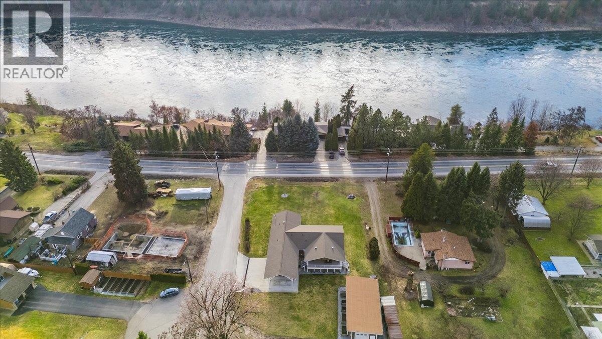8480 Highway 22a, Trail, British Columbia  V1R 4W8 - Photo 70 - 10373003