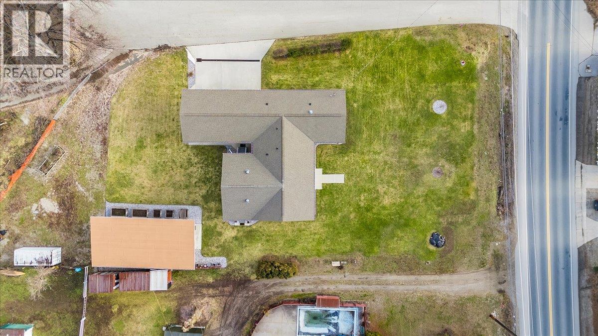 8480 Highway 22a, Trail, British Columbia  V1R 4W8 - Photo 73 - 10373003