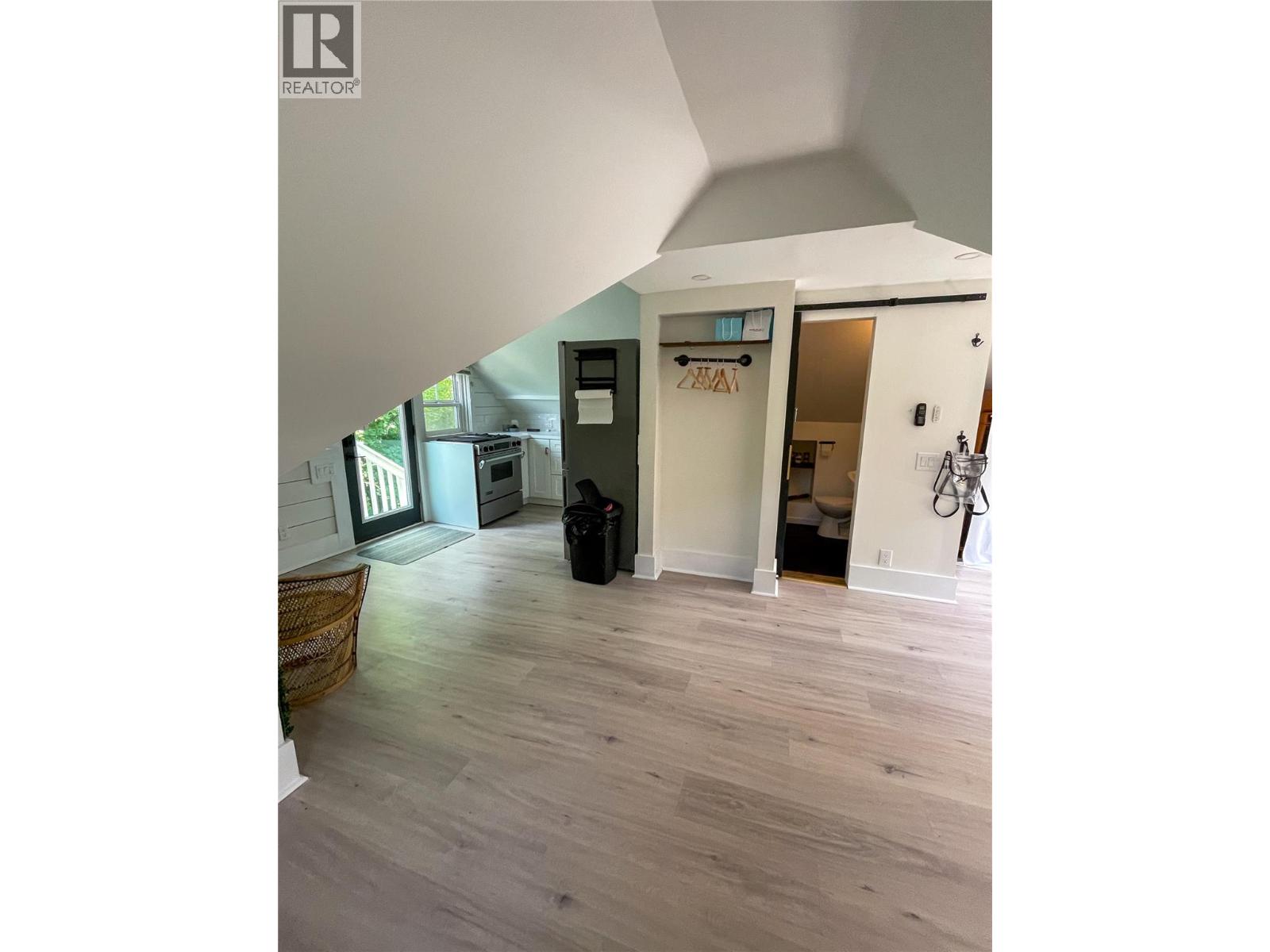 723 Hendryx Street, Nelson, British Columbia  V1L 2B1 - Photo 42 - 10373232