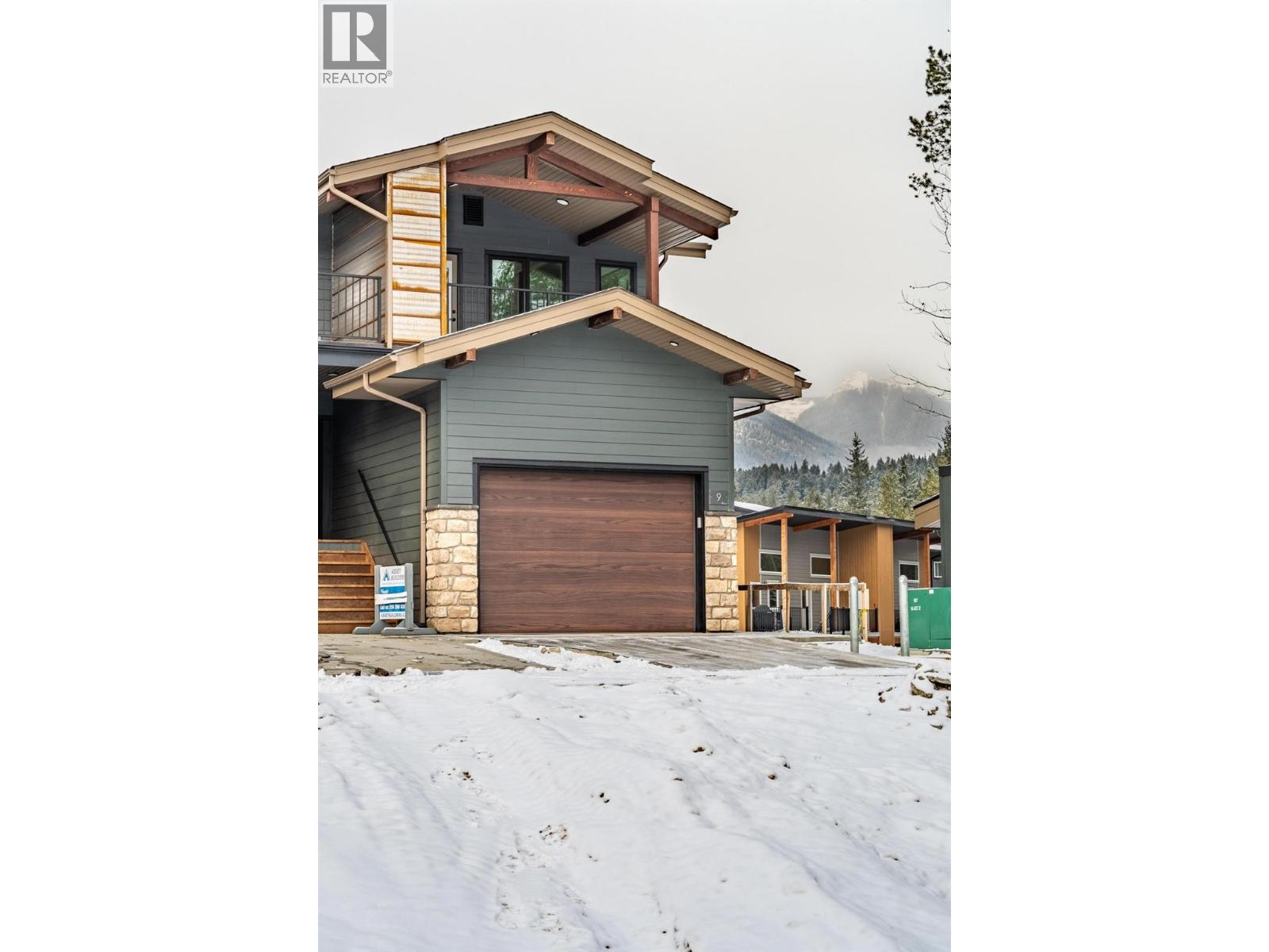 1444 Granite Drive Unit# 9, golden, British Columbia