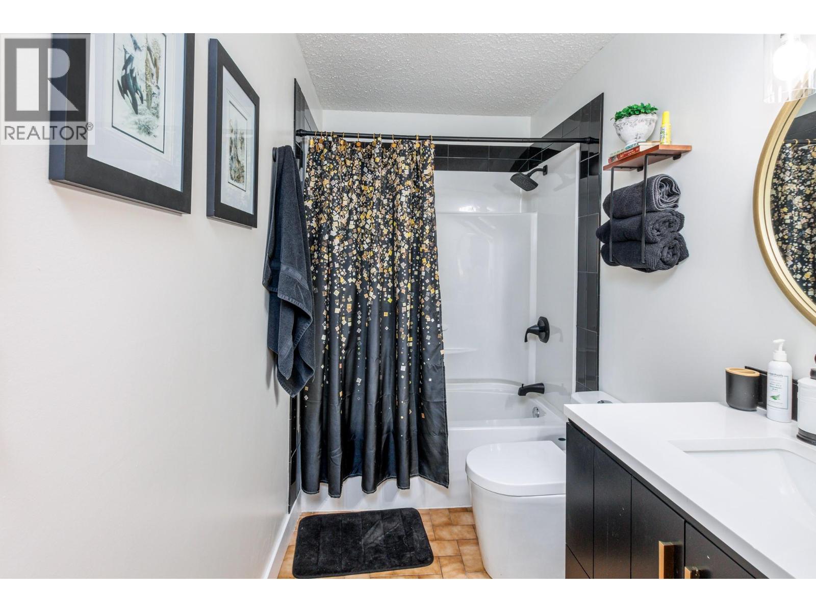6171 50 Street Nw, Salmon Arm, British Columbia  V1E 3A6 - Photo 32 - 10373228