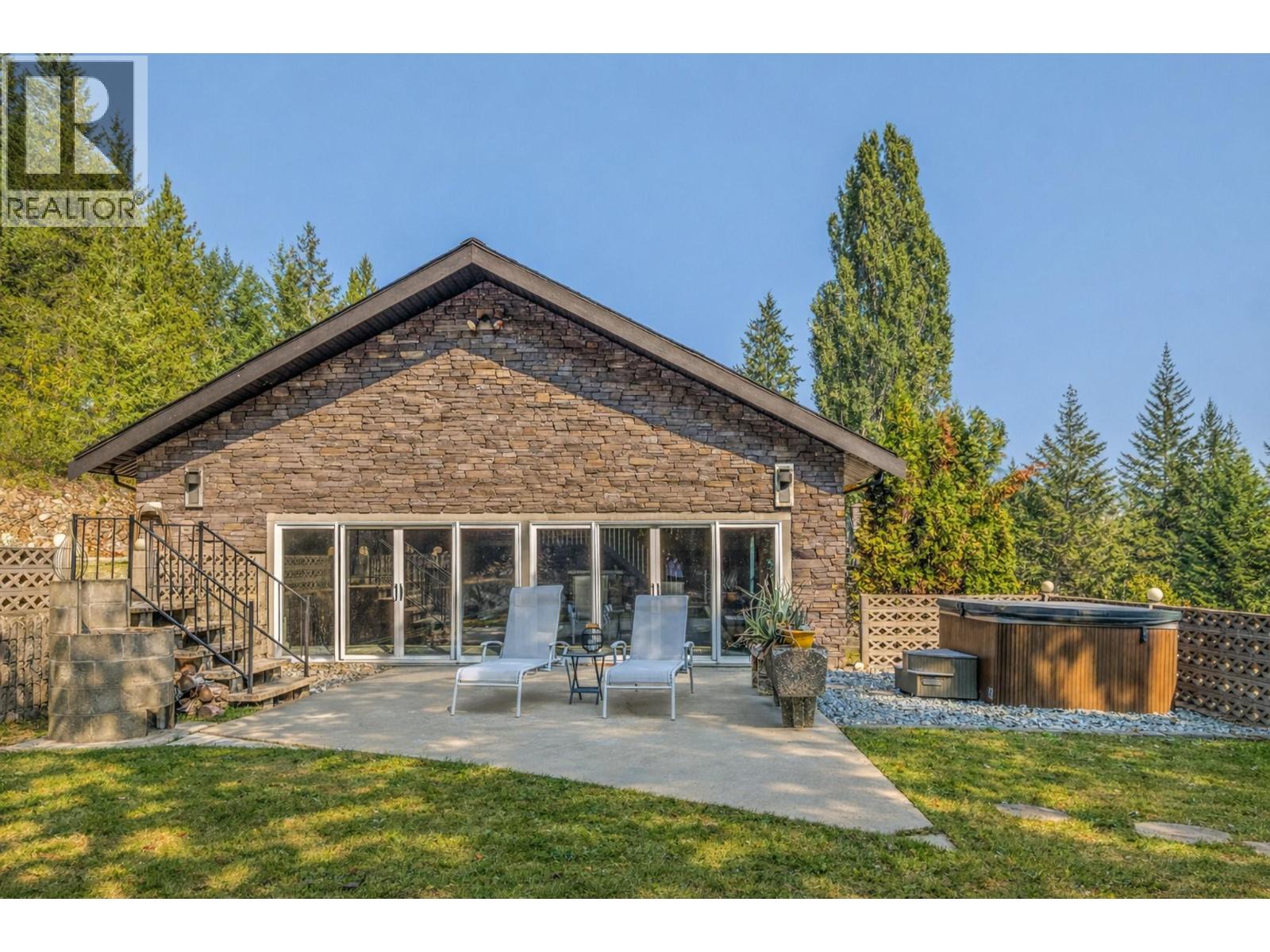 6171 50 Street Nw, Salmon Arm, British Columbia  V1E 3A6 - Photo 35 - 10373228